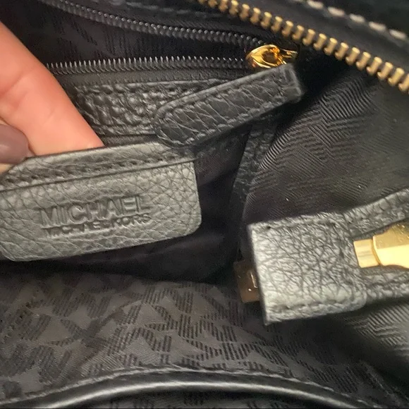 Michael Kors leather handbag - Picture 5 of 11